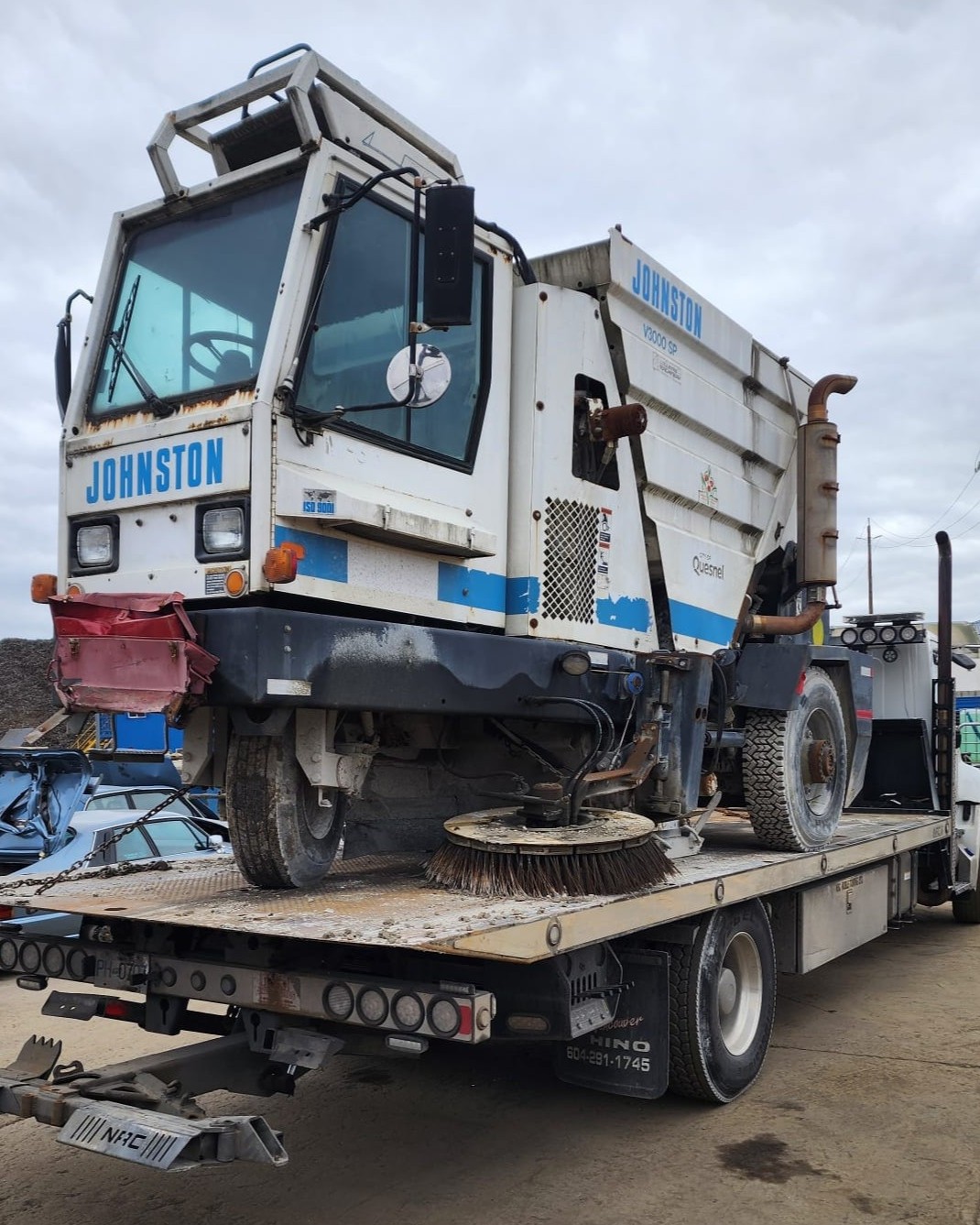 Scrap auto removal and junk vehicle pickup